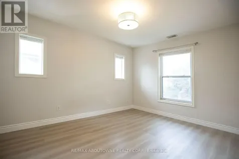 49 Fairleigh Avenue South Hamilton (gibson) ON L8M 2K1