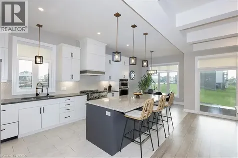 76 Grandville Circle Paris ON N3L 0J5