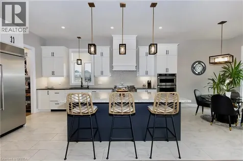 76 Grandville Circle Paris ON N3L 0J5