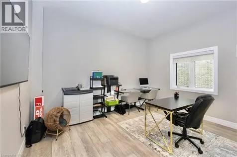 76 Grandville Circle Paris ON N3L 0J5
