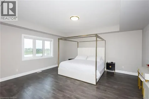 76 Grandville Circle Paris ON N3L 0J5