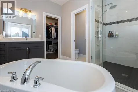 76 Grandville Circle Paris ON N3L 0J5