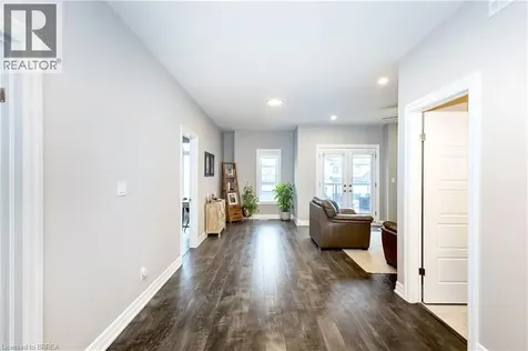 76 Grandville Circle Paris ON N3L 0J5