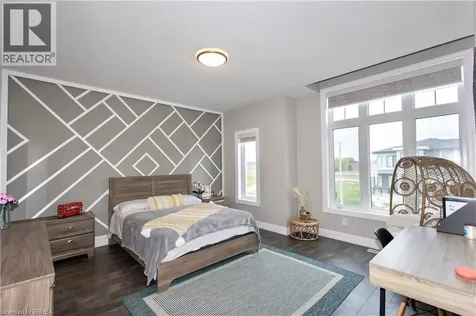 76 Grandville Circle Paris ON N3L 0J5