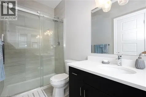 76 Grandville Circle Paris ON N3L 0J5