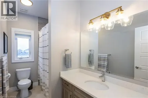 76 Grandville Circle Paris ON N3L 0J5