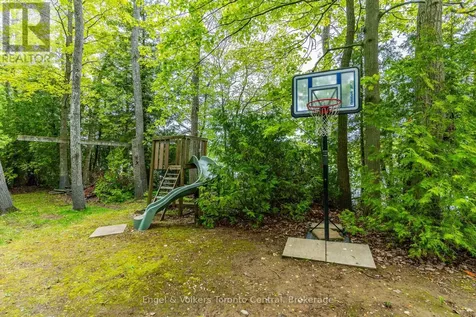 14 Victoria Island South Bruce Peninsula ON N0H 1H0