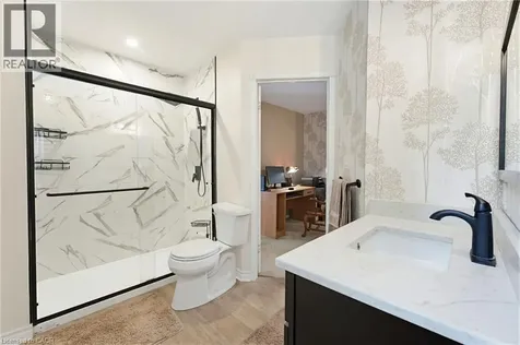 10 Huisman Lane Hamilton ON L8N 2Z7