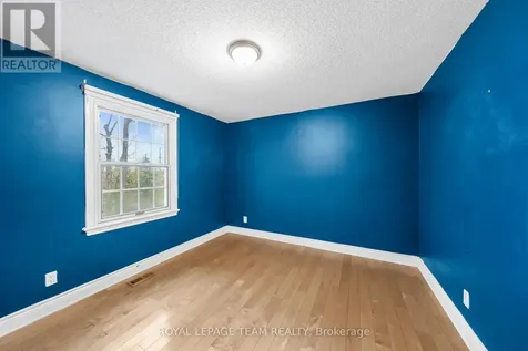 3162 Woodroffe Avenue Ottawa ON K2J 4G4