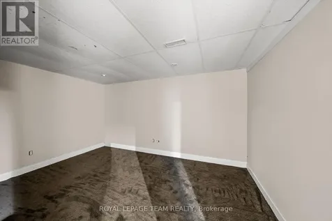 3162 Woodroffe Avenue Ottawa ON K2J 4G4