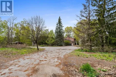 3162 Woodroffe Avenue Ottawa ON K2J 4G4
