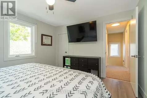 336 Poulin Avenue Ottawa ON K2B 5T8