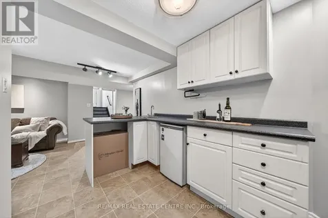 8 Esther Avenue Cambridge ON N1S 4L6