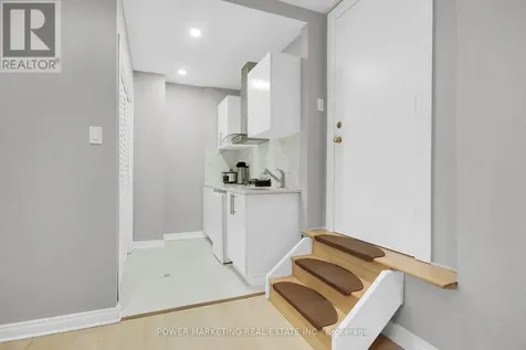 181 Mountshannon Drive Ottawa ON K2J 4N1