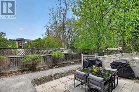22 Goulbourn Way Ottawa ON K2S 1N7