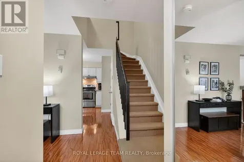 22 Goulbourn Way Ottawa ON K2S 1N7