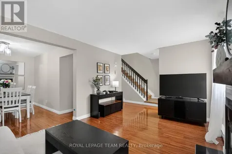 22 Goulbourn Way Ottawa ON K2S 1N7