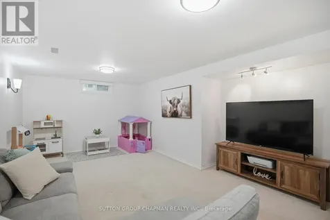 136 South Edgeware Road St. Thomas ON N5P 2H6