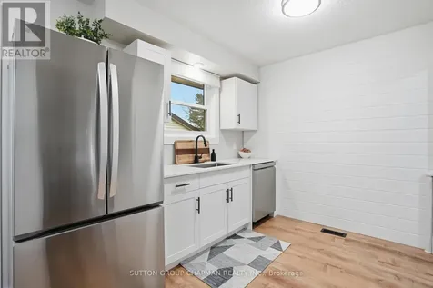 136 South Edgeware Road St. Thomas ON N5P 2H6