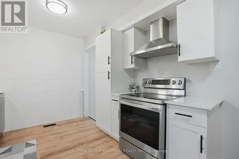 136 South Edgeware Road St. Thomas ON N5P 2H6