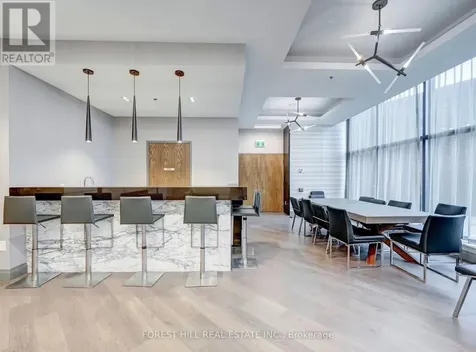 99 Eagle Rock Way Vaughan ON L6A 5A7