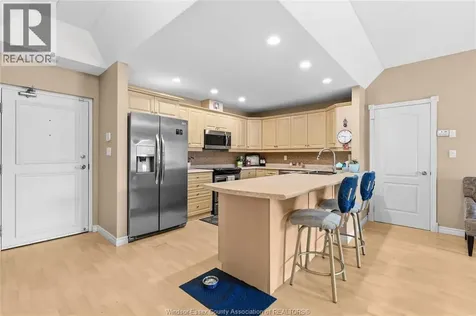 6055 Ellis Street Lasalle ON N9H 2P8