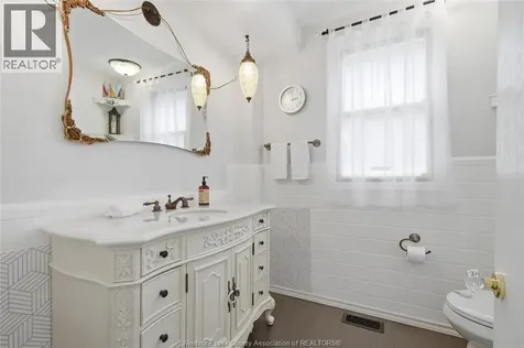 12086 Riverside Drive East Tecumseh ON N8P 1A9