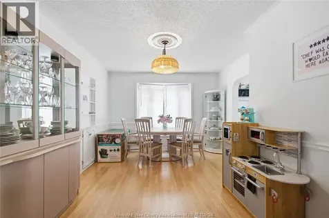 12086 Riverside Drive East Tecumseh ON N8P 1A9