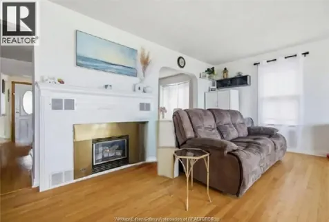 12086 Riverside Drive East Tecumseh ON N8P 1A9
