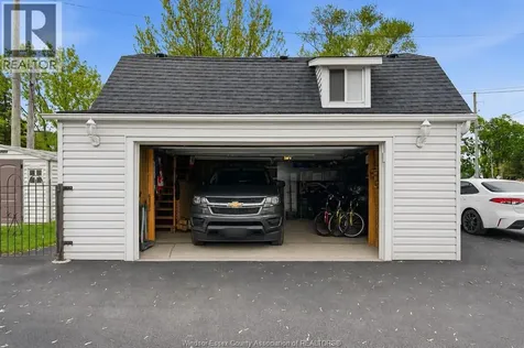 12086 Riverside Drive East Tecumseh ON N8P 1A9