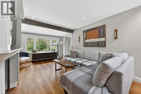 342 Meadow Wood Lane Mississauga ON L5J 2S9