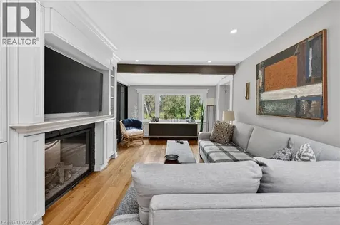 342 Meadow Wood Lane Mississauga ON L5J 2S9