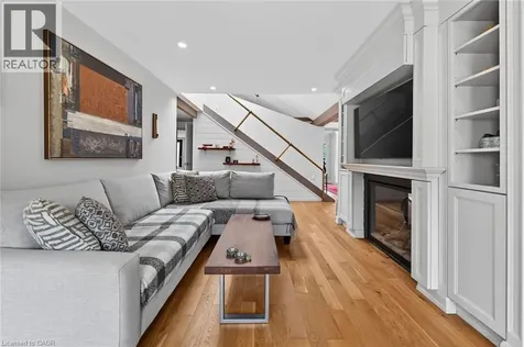 342 Meadow Wood Lane Mississauga ON L5J 2S9