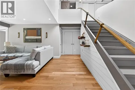 342 Meadow Wood Lane Mississauga ON L5J 2S9