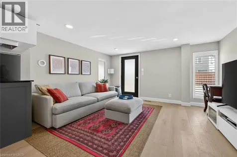 342 Meadow Wood Lane Mississauga ON L5J 2S9