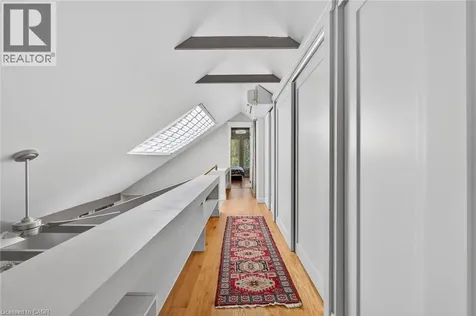 342 Meadow Wood Lane Mississauga ON L5J 2S9