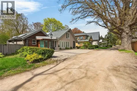 342 Meadow Wood Lane Mississauga ON L5J 2S9