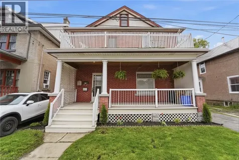 15 Avenue Place Welland ON L3B 4B2