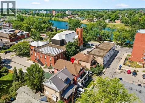 15 Avenue Place Welland ON L3B 4B2