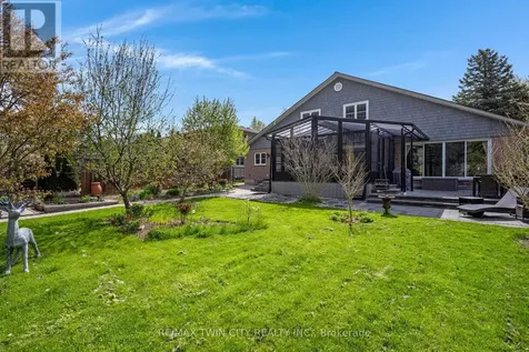 286 Normandy Avenue Waterloo ON N2K 1X7