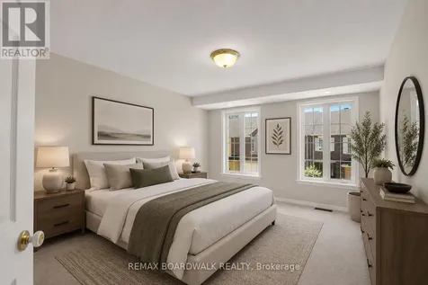 5 Maple Park Private Ottawa ON K1T 4A6