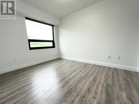 460B Belmont Avenue West Kitchener ON N2M 0B3