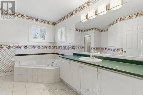 7 Remion Crescent Uxbridge ON L9P 1V3