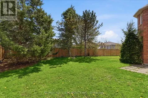 7 Remion Crescent Uxbridge ON L9P 1V3