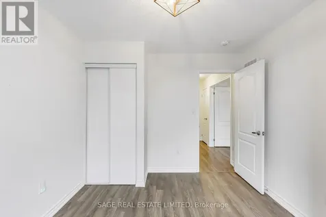 10 Goldeye Street Whitby ON L1P 0E5