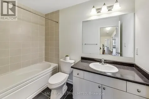 10 Goldeye Street Whitby ON L1P 0E5