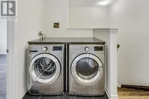 10 Goldeye Street Whitby ON L1P 0E5
