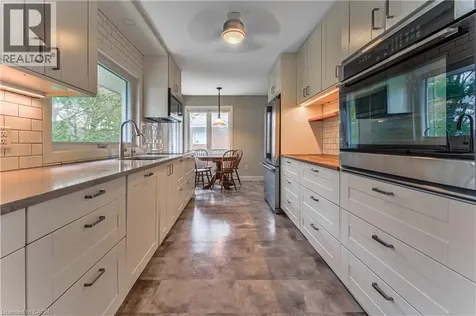 74 Leaside Place Waterloo ON N2J 2N5