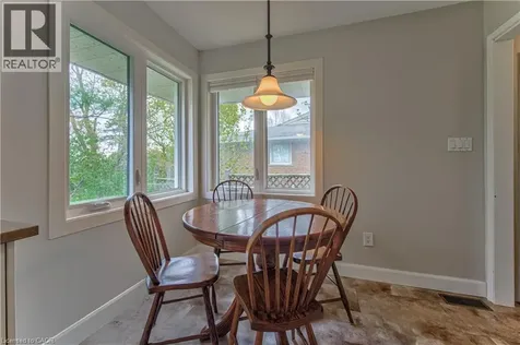 74 Leaside Place Waterloo ON N2J 2N5