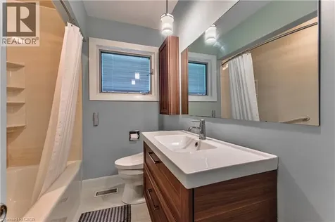 74 Leaside Place Waterloo ON N2J 2N5